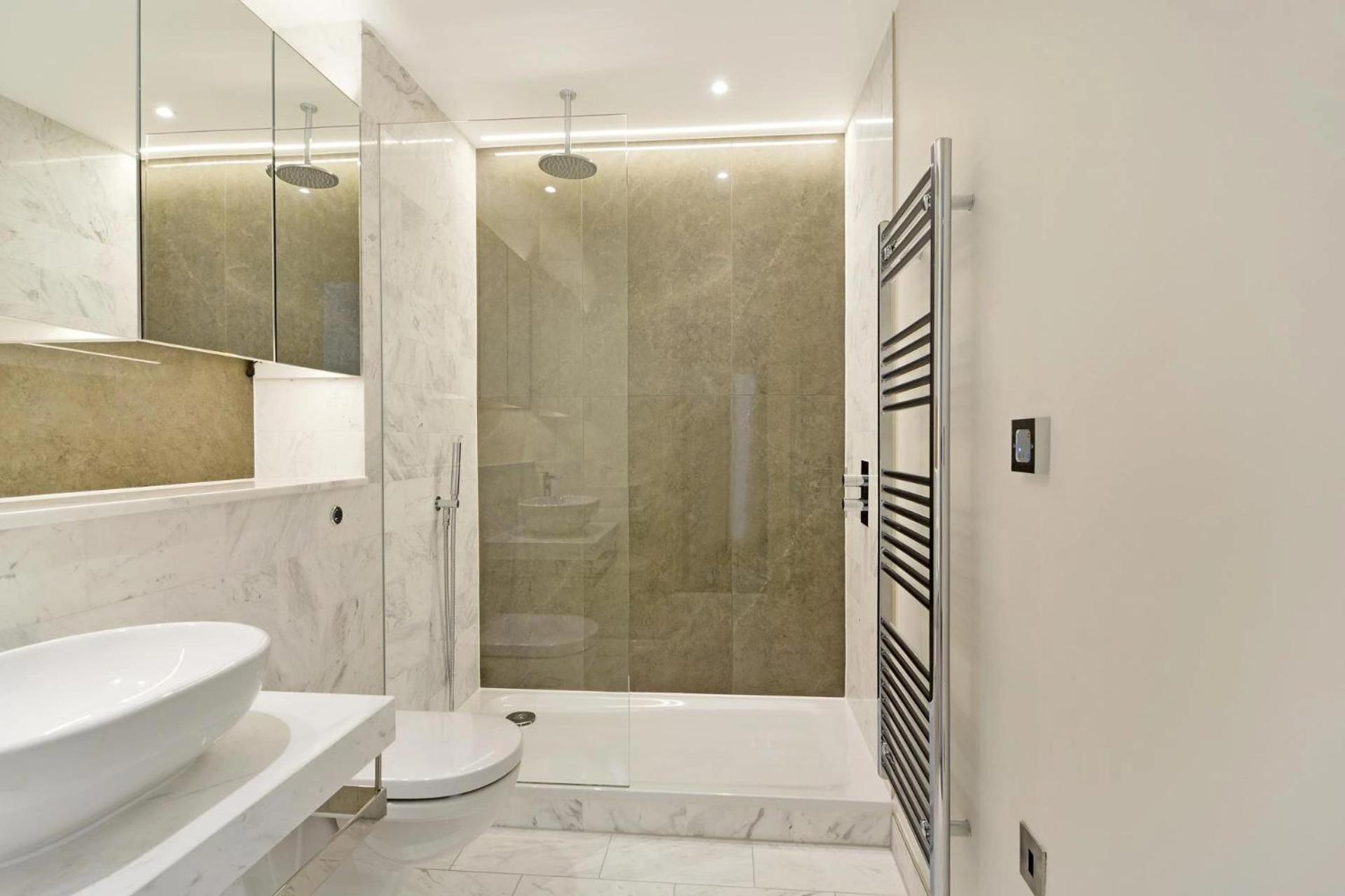 Luxury Modern 2 Bed Flat With Balcony And City View - Canary Wharf City Center Лондон Екстериор снимка