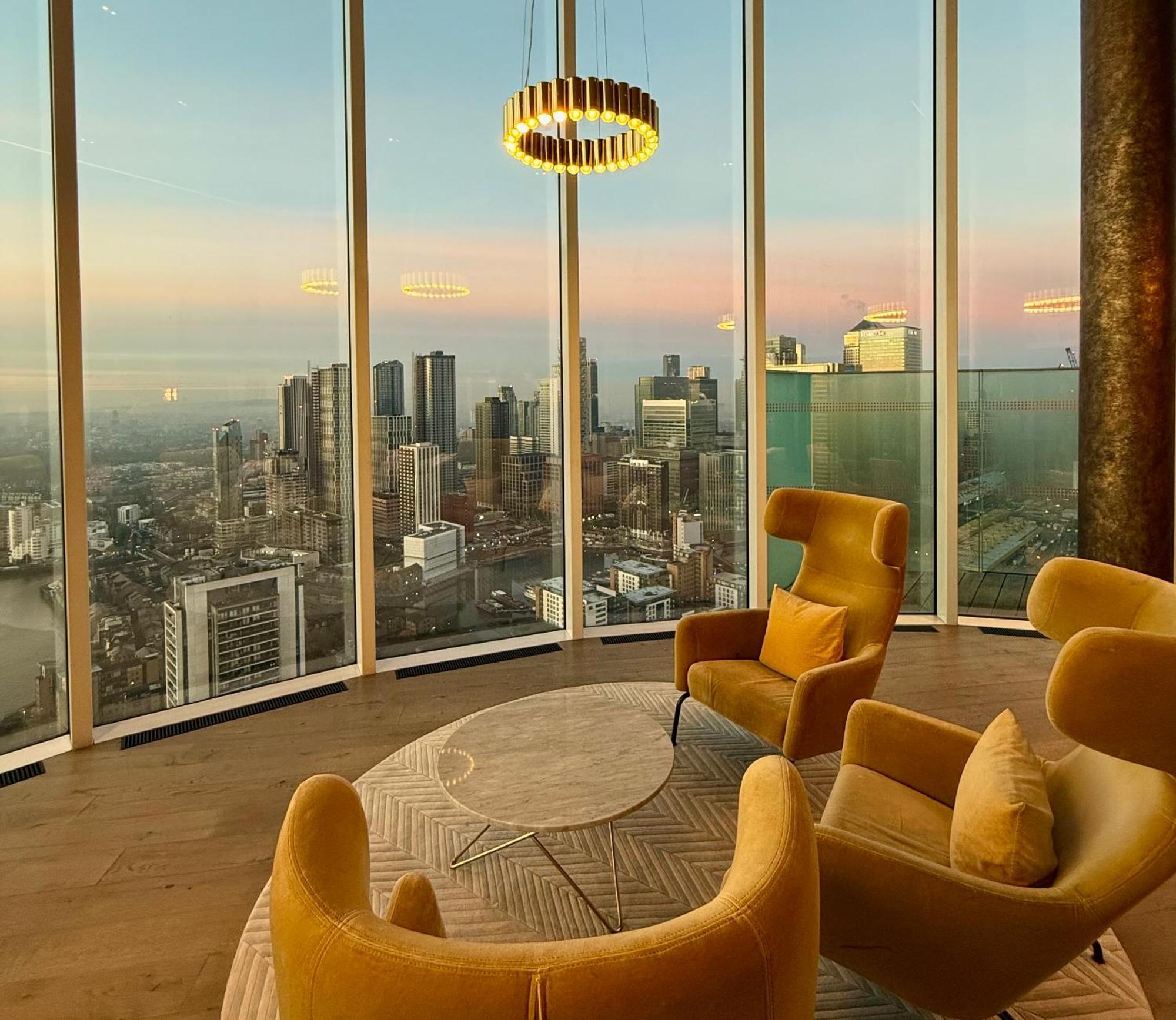 Luxury Modern 2 Bed Flat With Balcony And City View - Canary Wharf City Center Лондон Екстериор снимка