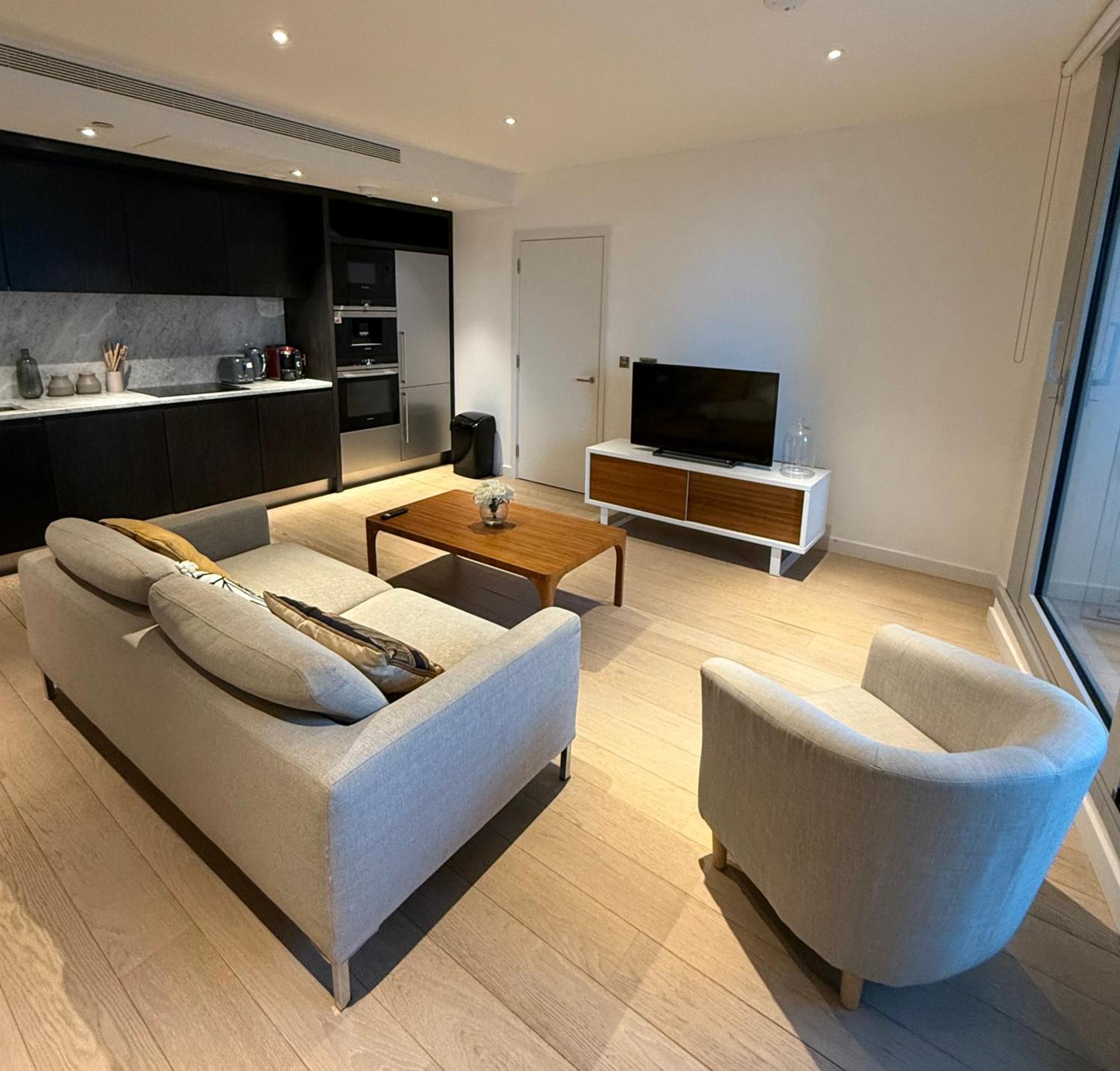 Luxury Modern 2 Bed Flat With Balcony And City View - Canary Wharf City Center Лондон Екстериор снимка
